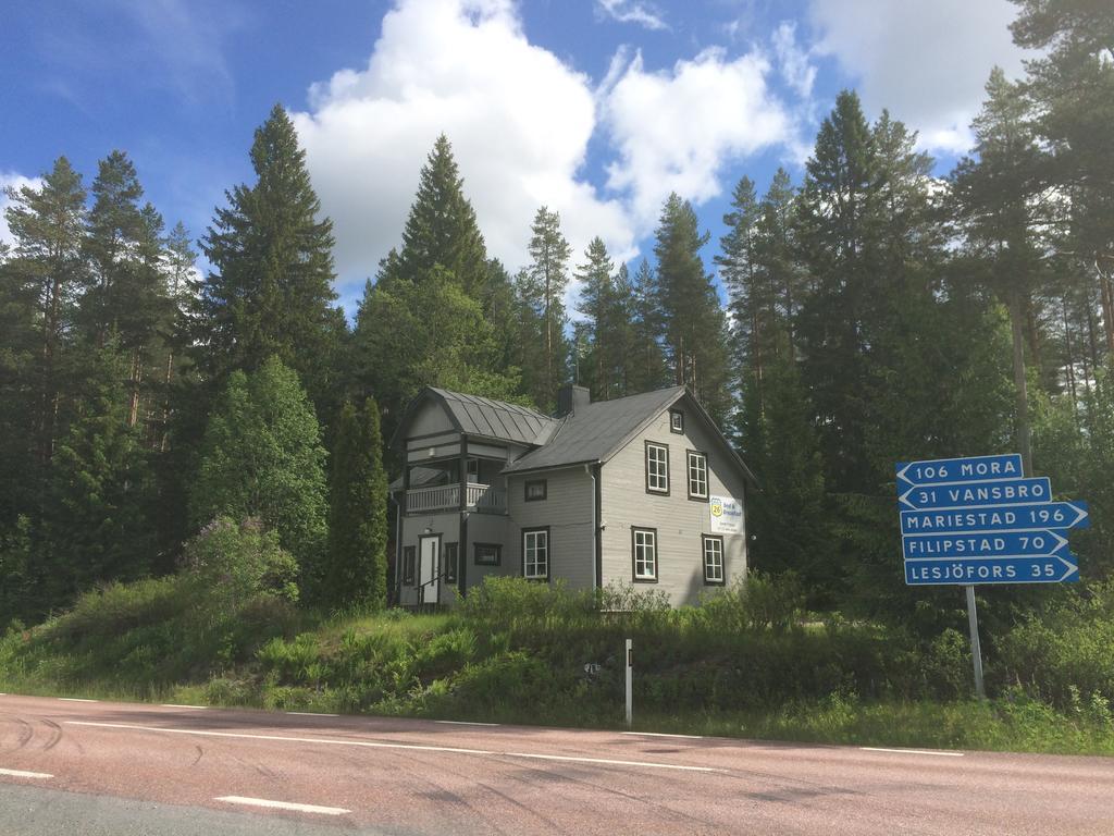 Route 26 Bed & Breakfast Laxtjärn Exterior photo